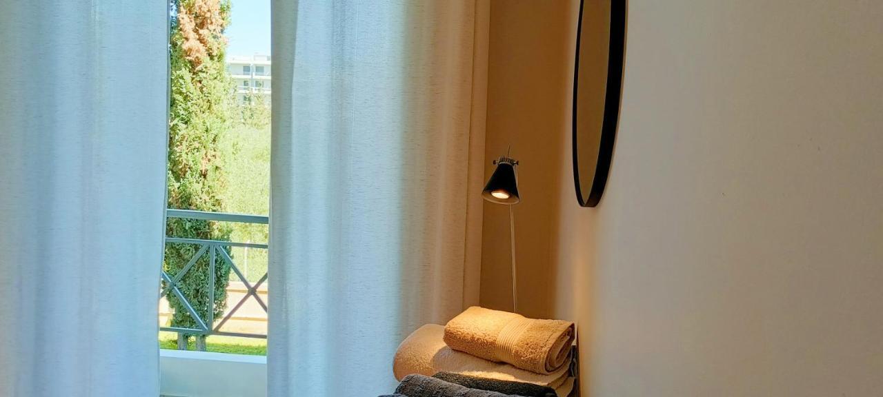 Appartamento Filoxenia House Marousi -Private Parking- Atene Esterno foto